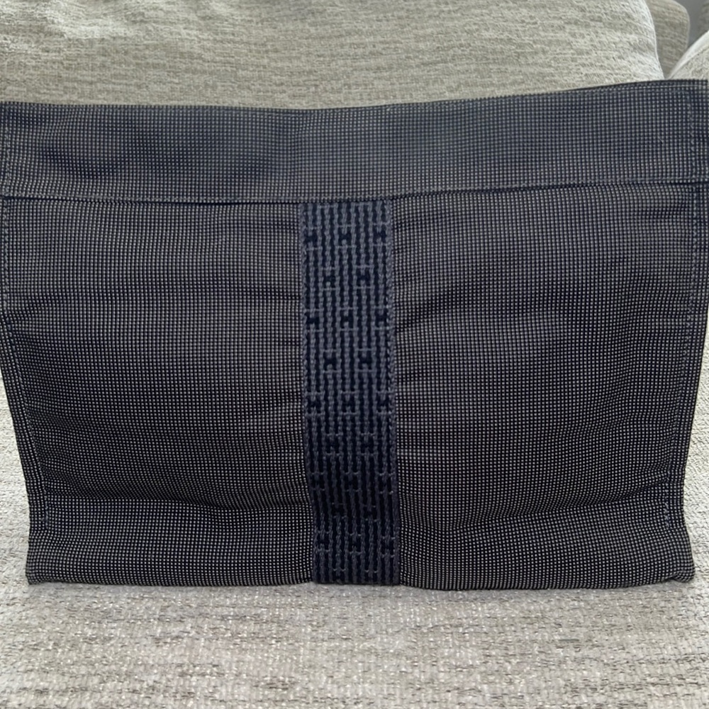 Live: Hermes Black & Grey Large Pouch 30 cm. 100% authentic